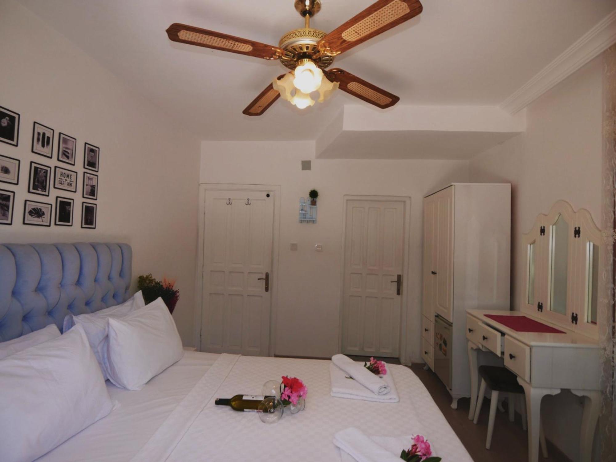 Papermoon Hotel & Apartments Каш Экстерьер фото