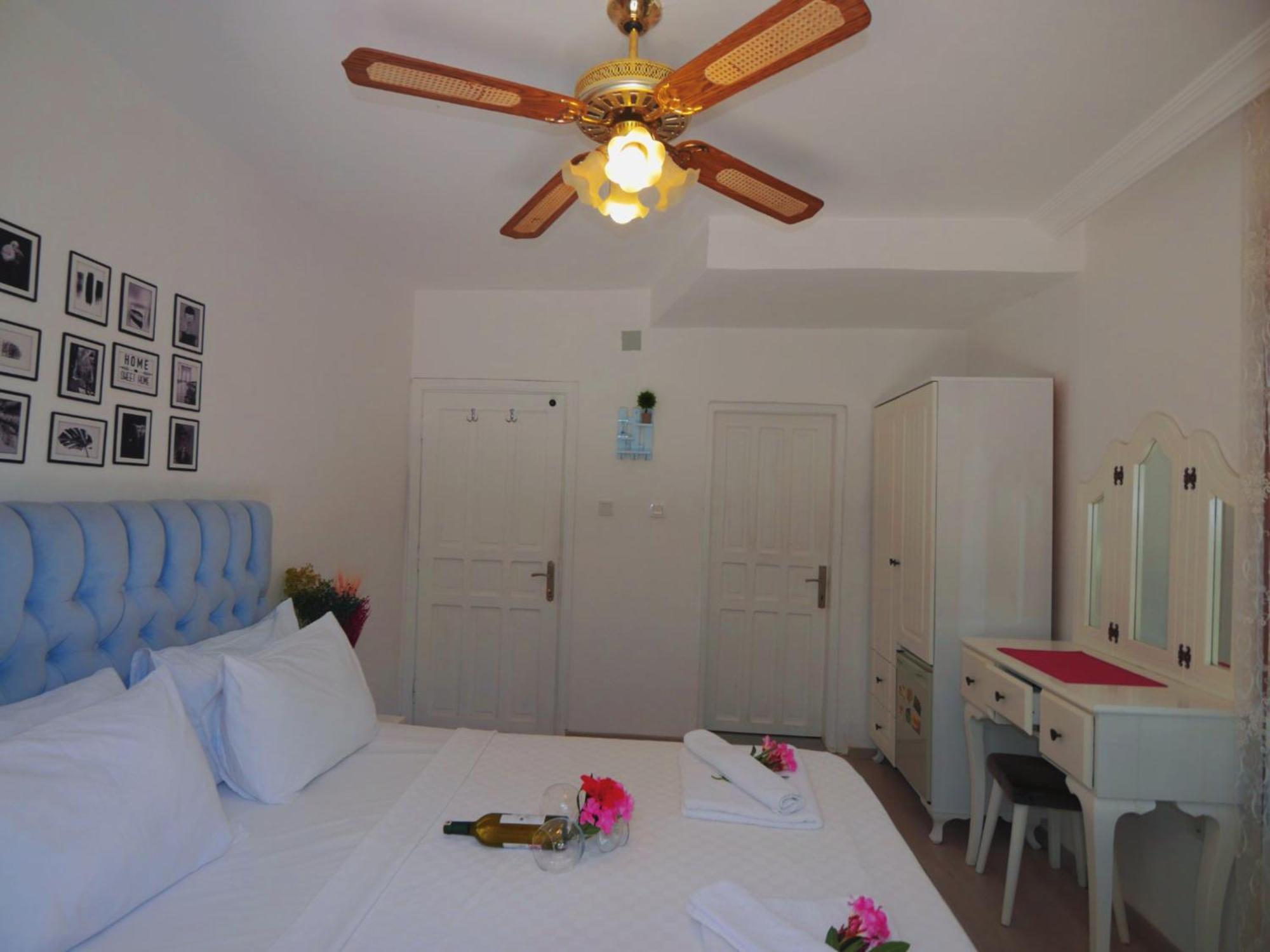 Papermoon Hotel & Apartments Каш Экстерьер фото