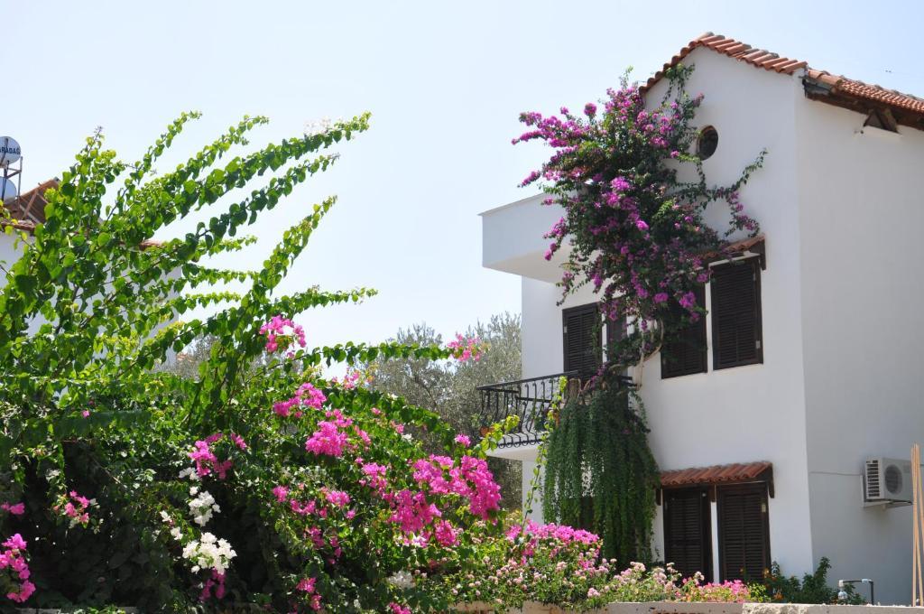 Papermoon Hotel & Apartments Каш Экстерьер фото